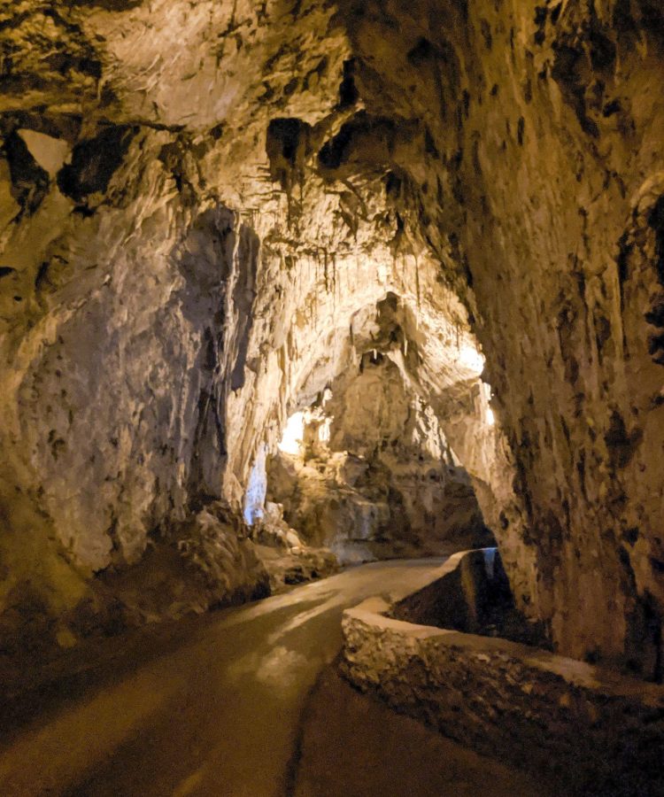 La Cuevona